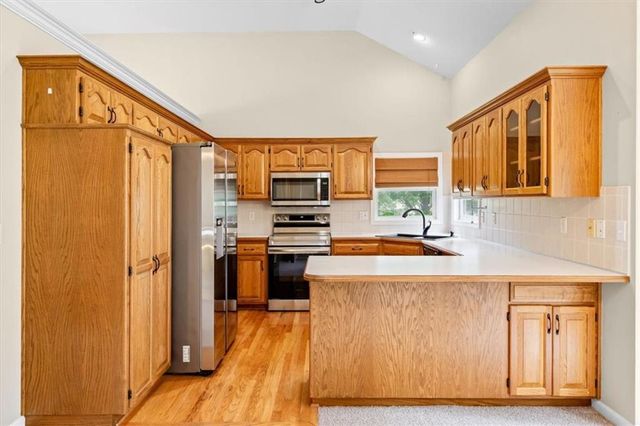 201 Mesa Drive, Smithville, MO 64089