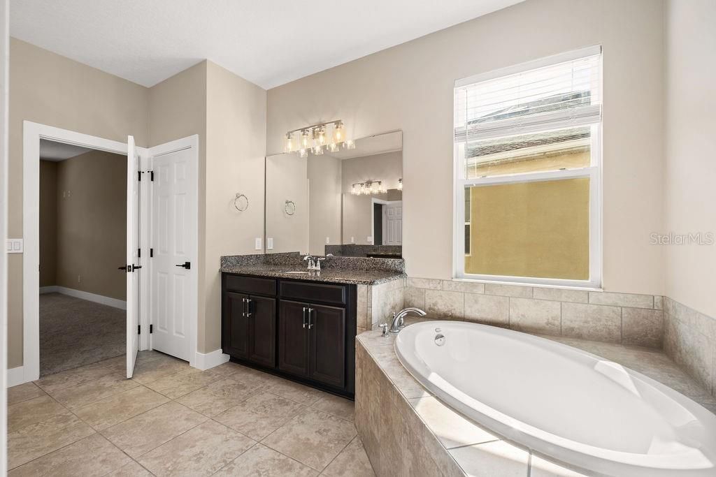 Image 20 of property listing at 2275 PEARL CIDER STREET, Orlando, FL 32824