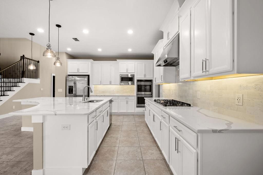 Image 5 of property listing at 2275 PEARL CIDER STREET, Orlando, FL 32824