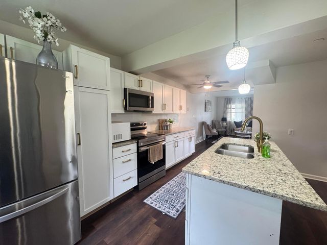 935 Duke Road, Columbus, OH 43213