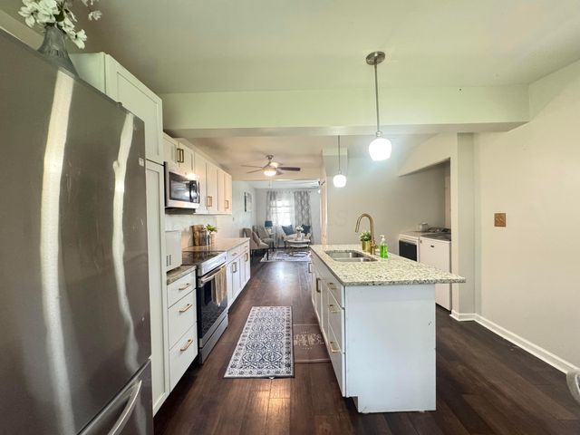 935 Duke Road, Columbus, OH 43213