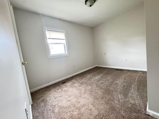 935 Duke Road, Columbus, OH 43213