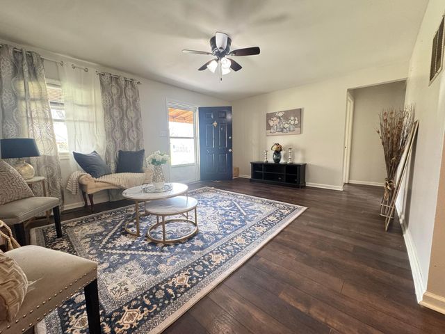 935 Duke Road, Columbus, OH 43213