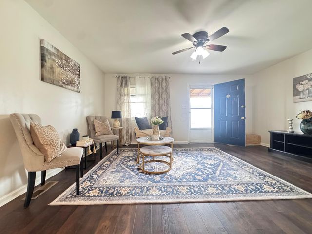 935 Duke Road, Columbus, OH 43213