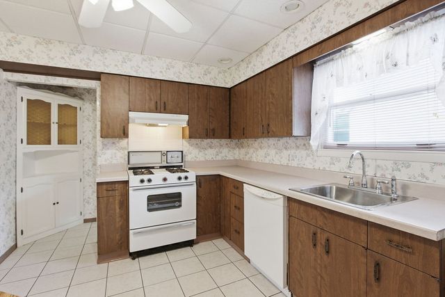 2705 Cleveland St, Mckeesport, PA 15132
