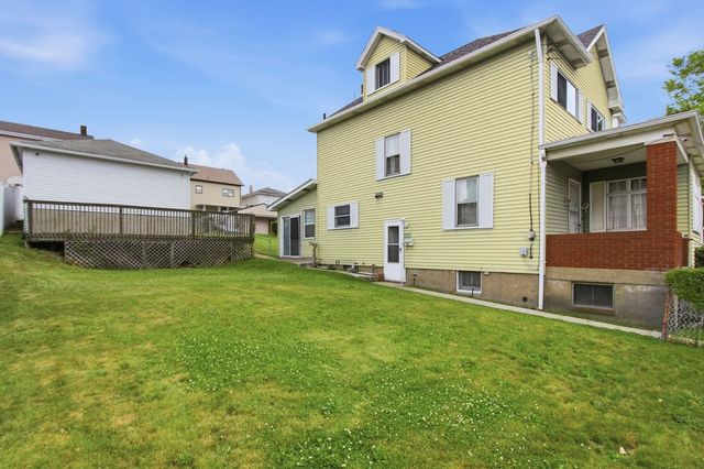 2705 Cleveland St, Mckeesport, PA 15132