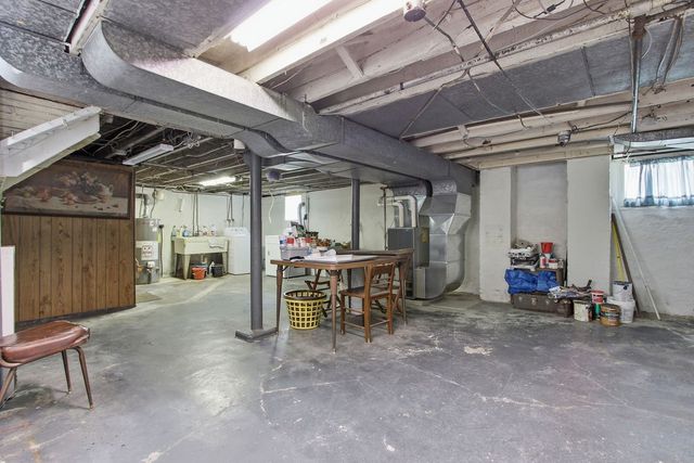 2705 Cleveland St, Mckeesport, PA 15132
