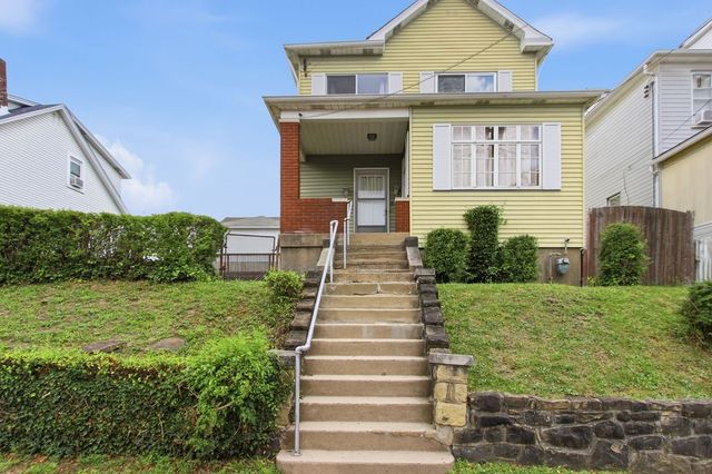 2705 Cleveland St, Mckeesport, PA 15132