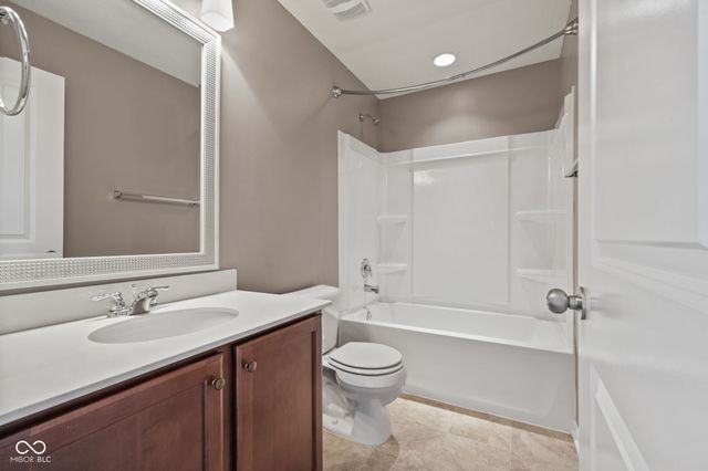 13996 Finnhorse Drive, Carmel, IN 46032