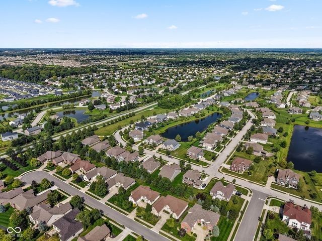 13996 Finnhorse Drive, Carmel, IN 46032