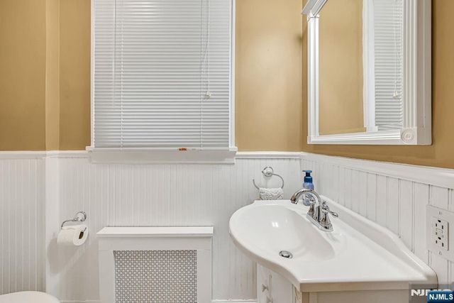 1 Buena Vista Avenue, Hawthorne, NJ 07506