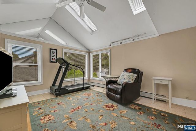1 Buena Vista Avenue, Hawthorne, NJ 07506