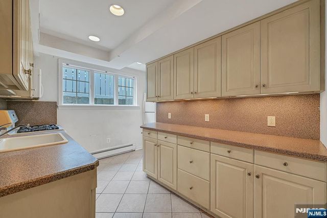 1 Buena Vista Avenue, Hawthorne, NJ 07506