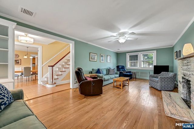 1 Buena Vista Avenue, Hawthorne, NJ 07506