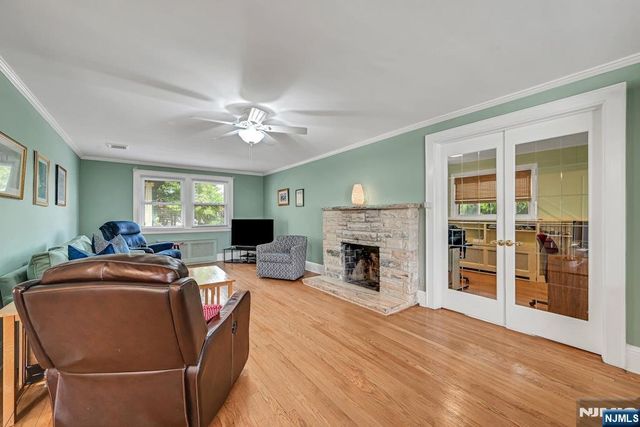 1 Buena Vista Avenue, Hawthorne, NJ 07506