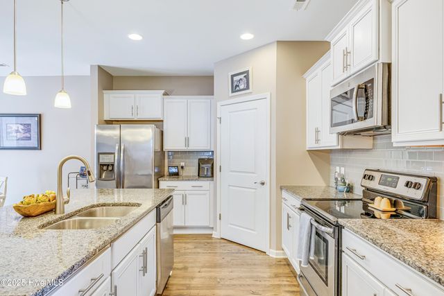 1831 Bards Drive SE, Bolivia, NC 28422