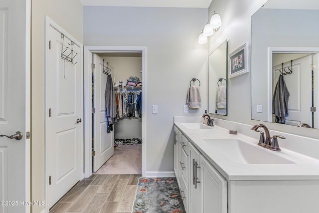 1831 Bards Drive SE, Bolivia, NC 28422