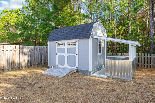 1831 Bards Drive SE, Bolivia, NC 28422