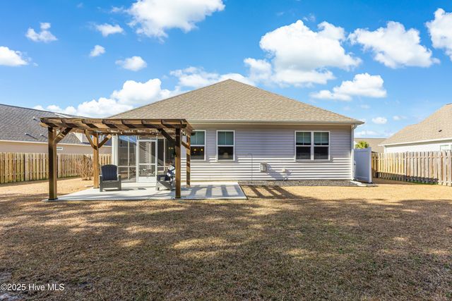 1831 Bards Drive SE, Bolivia, NC 28422