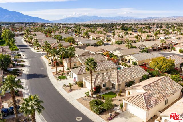 78658 Rockwell Circle, Palm Desert, CA 92211