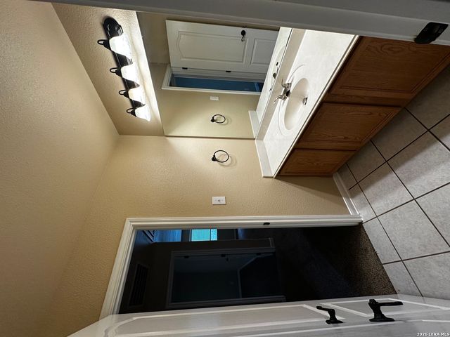 10706 Axis Xing, San Antonio, TX 78245