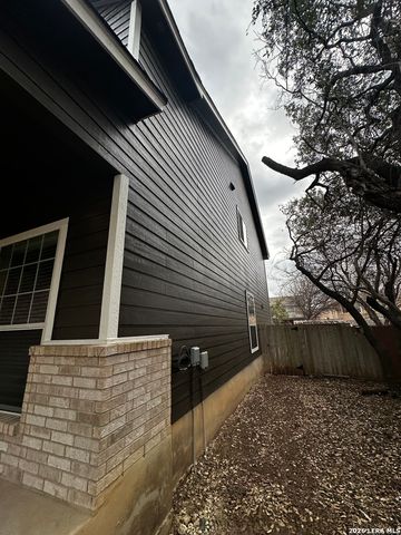 10706 Axis Xing, San Antonio, TX 78245