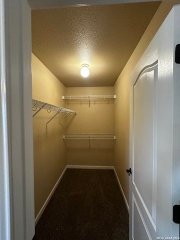 10706 Axis Xing, San Antonio, TX 78245