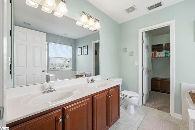 11 Renforth Road, Simpsonville, SC 29681