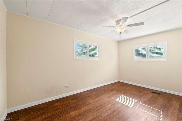 40 Le Mans DR, Naples, FL 34112