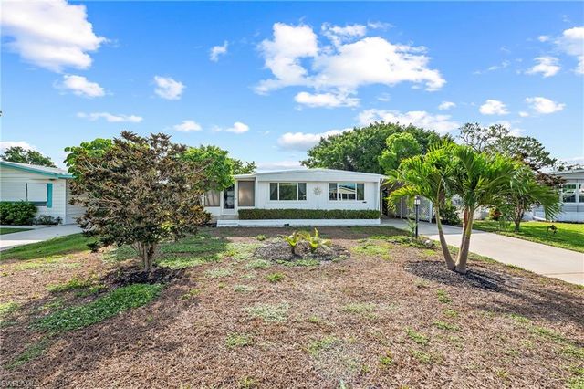 40 Le Mans DR, Naples, FL 34112