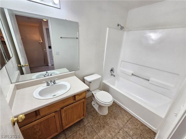 2521 Sierra Luna Avenue 101, Las Vegas, NV 89106