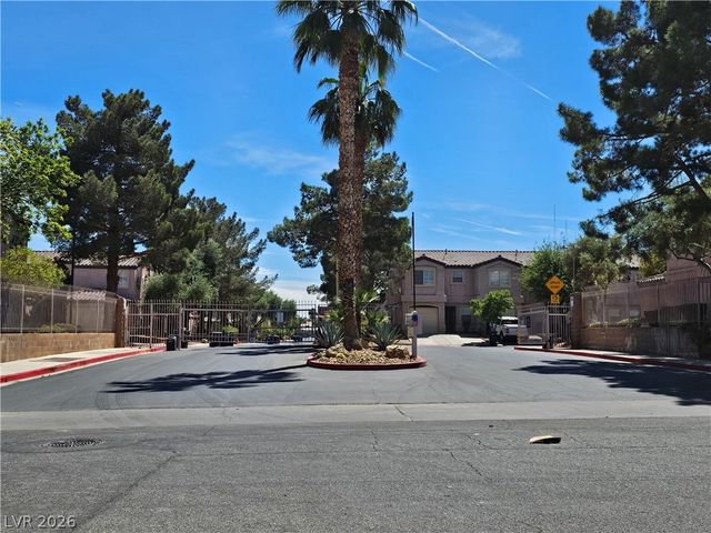 2521 Sierra Luna Avenue 101, Las Vegas, NV 89106