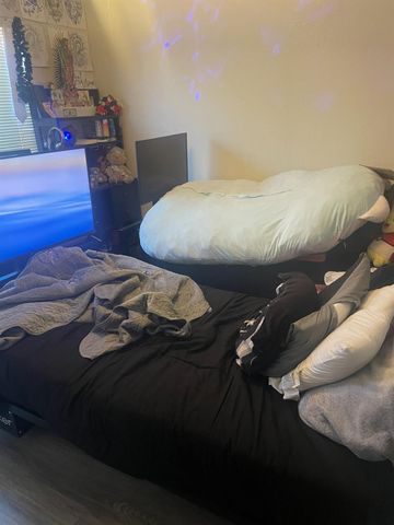 486 E San Pedro St, Merced, CA 95341