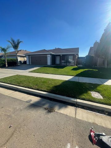 486 E San Pedro St, Merced, CA 95341