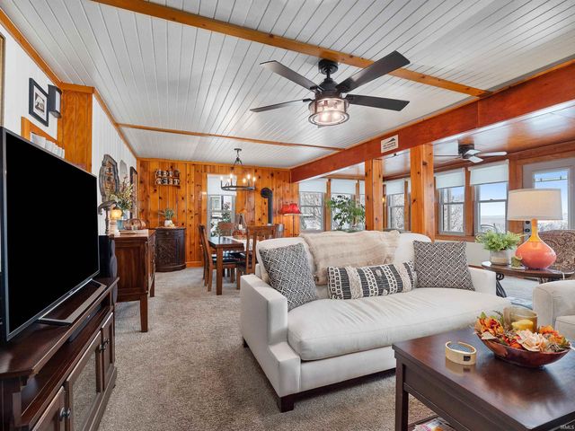 6001 E Island Avenue, Syracuse, IN 46567