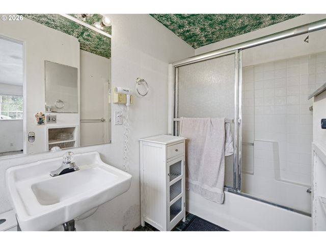 510 Nw CHURCHMAN, Willamina, OR 97396