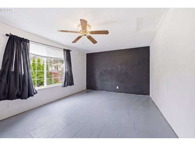 510 Nw CHURCHMAN, Willamina, OR 97396
