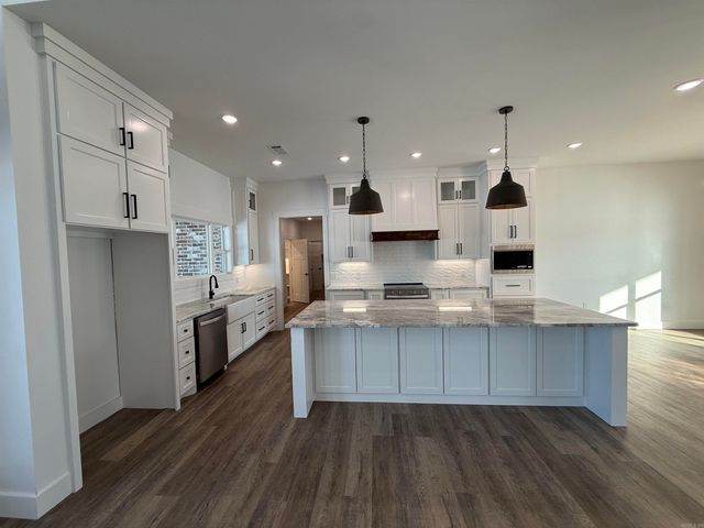 10 Republican Meadow Lane, Greenbrier, AR 72058