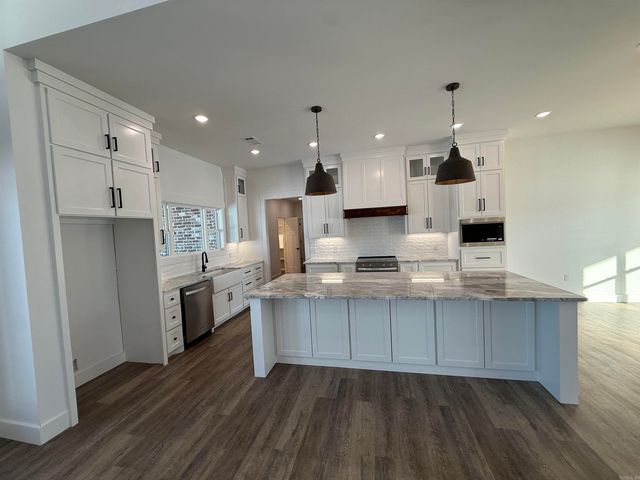 10 Republican Meadow Lane, Greenbrier, AR 72058