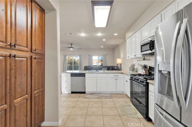 14193 Jicarilla Road 302, Apple Valley, CA 92307