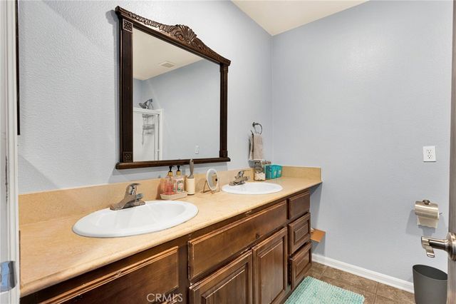 14193 Jicarilla Road 302, Apple Valley, CA 92307