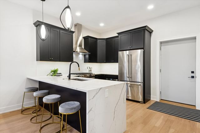 4859 N Ashland Avenue 2E, Chicago, IL 60640