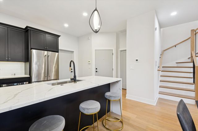 4859 N Ashland Avenue 2E, Chicago, IL 60640