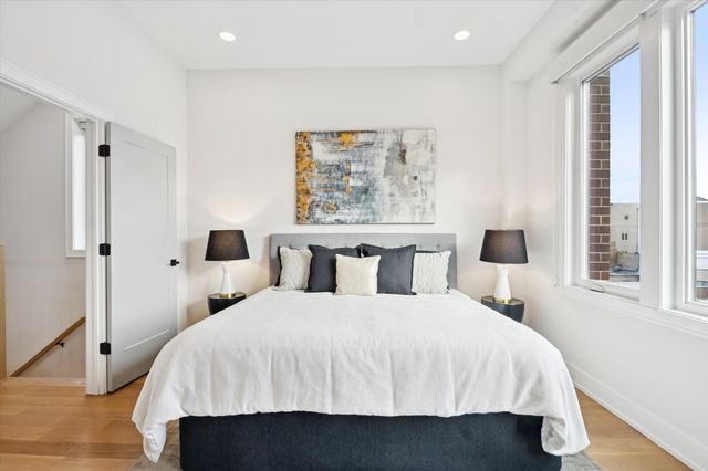 4859 N Ashland Avenue 2E, Chicago, IL 60640