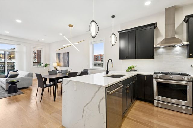 4859 N Ashland Avenue 2E, Chicago, IL 60640