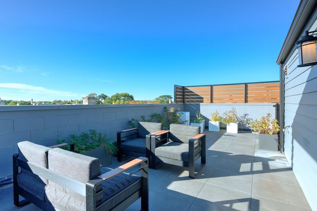 4859 N Ashland Avenue 2E, Chicago, IL 60640