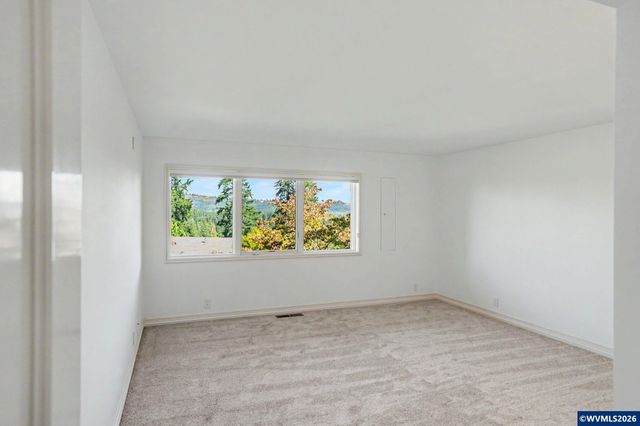 3485 Cherokee Dr S, Salem, OR 97302