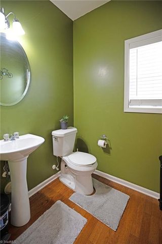 1336 Pondhaven Drive, High Point, NC 27265