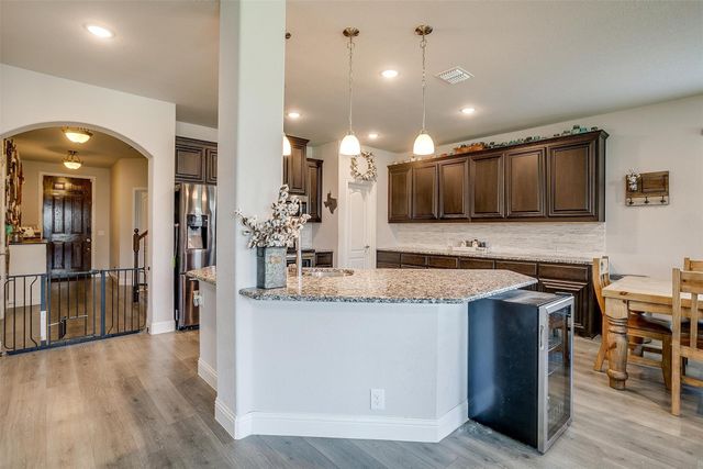 433 Joseph Lane, Crowley, TX 76036