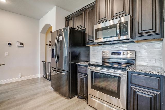 433 Joseph Lane, Crowley, TX 76036